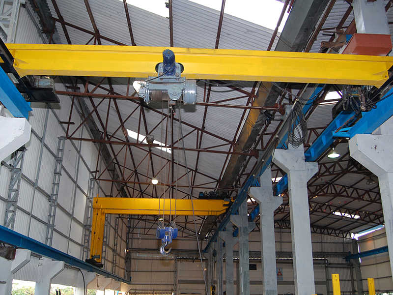GIA CÔNG CHẾ TẠO CẦU TRỤC NHÀ XƯỞNG